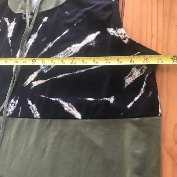 Lularoe 3XL Brittany Hoodie Sleeveless Pullover Geometric Army Green - Picture 6 of 7